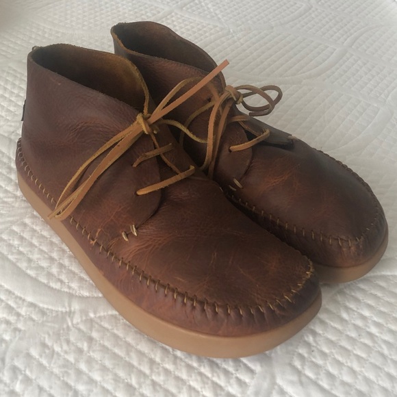 Yogi Footwear Other - Silas Tumbled Leather Chukka Boot